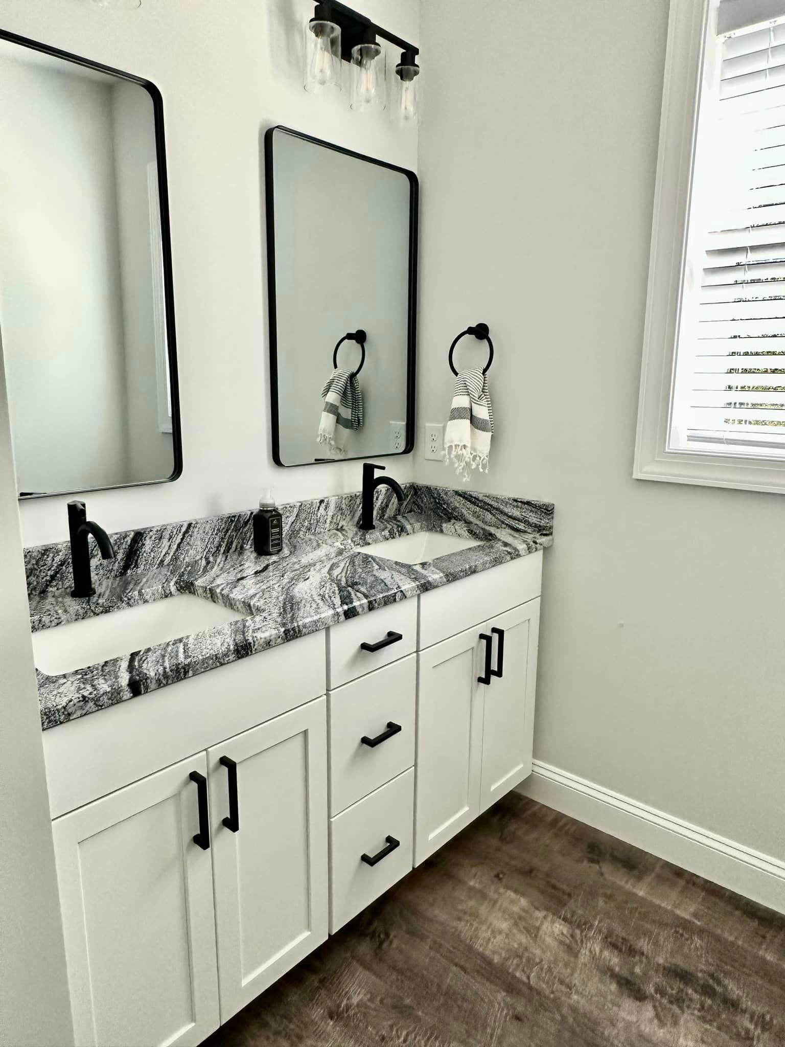 Hunter Creek Homes,19950