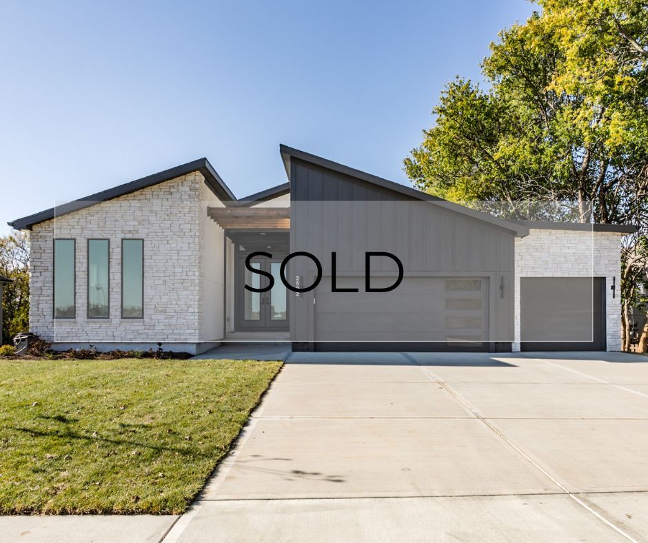 Move IN Ready Homes,64081