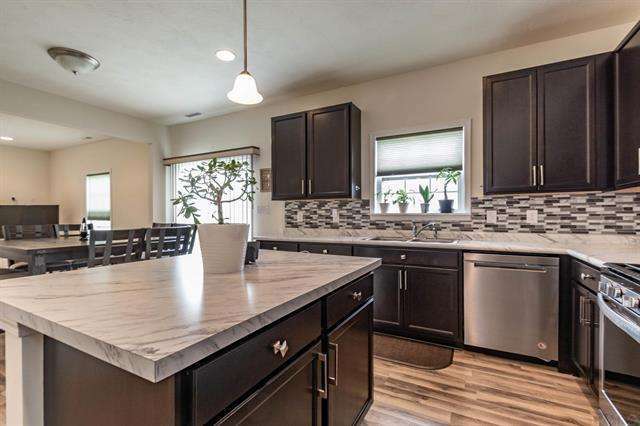 Liberty Lakes,47240