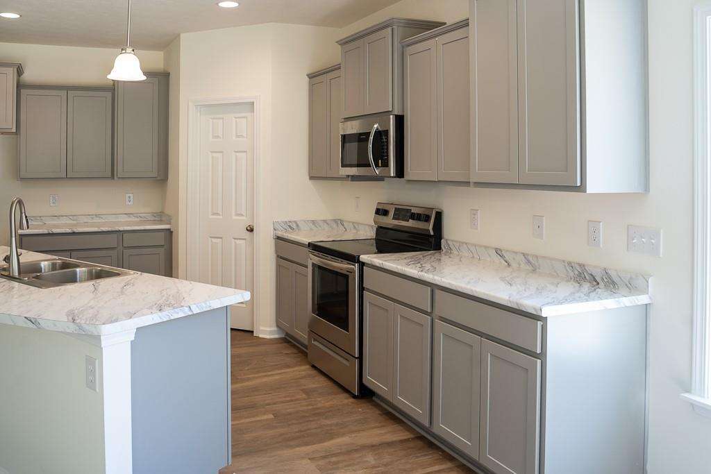 Windstar Woods,47203