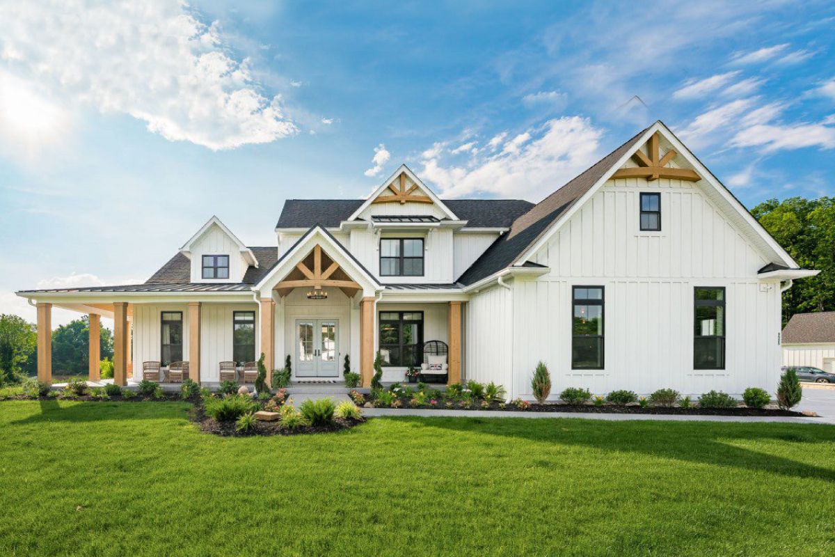Diyanni Homes,43068