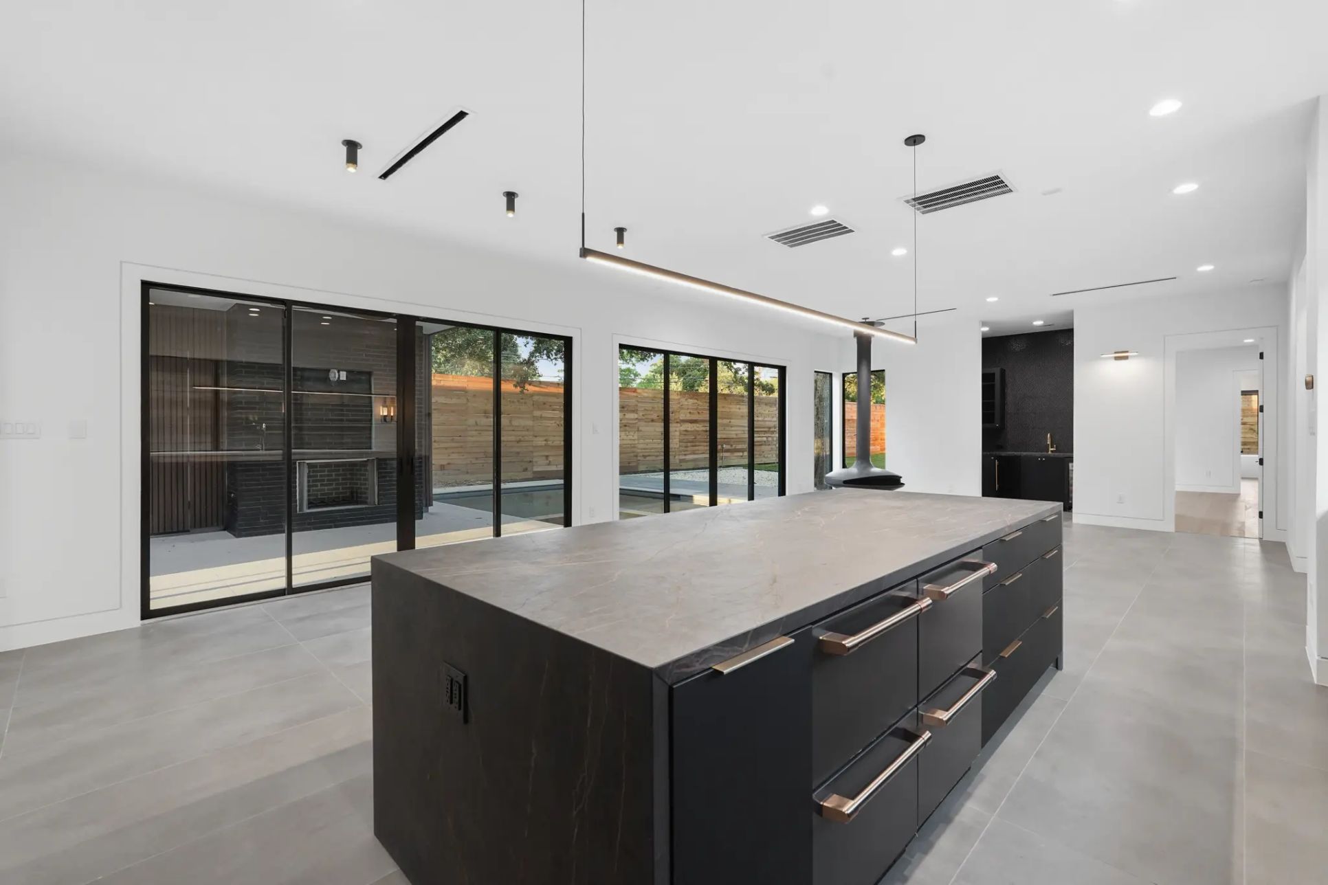 Echo Custom Homes,77018