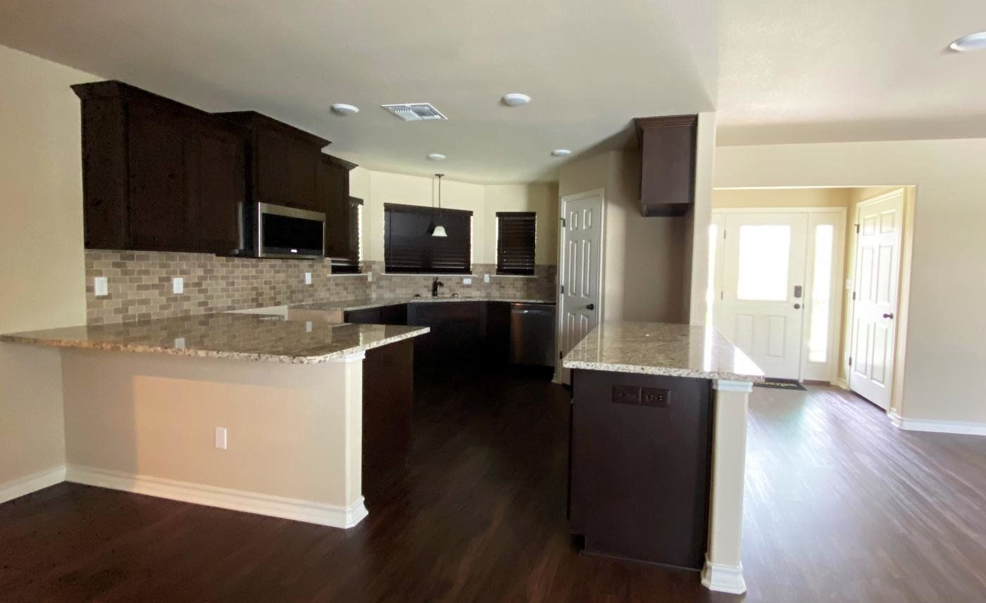 Southwest Homes,77845