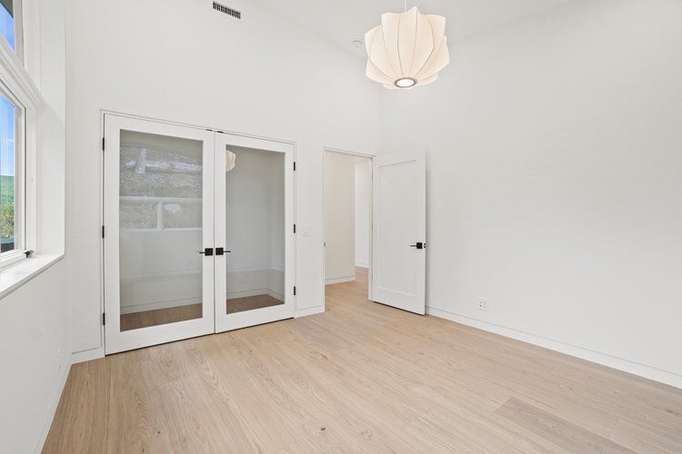 Hudson River Homes,12571