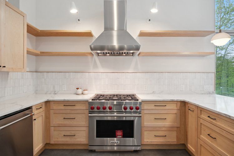 Hudson River Homes,12571