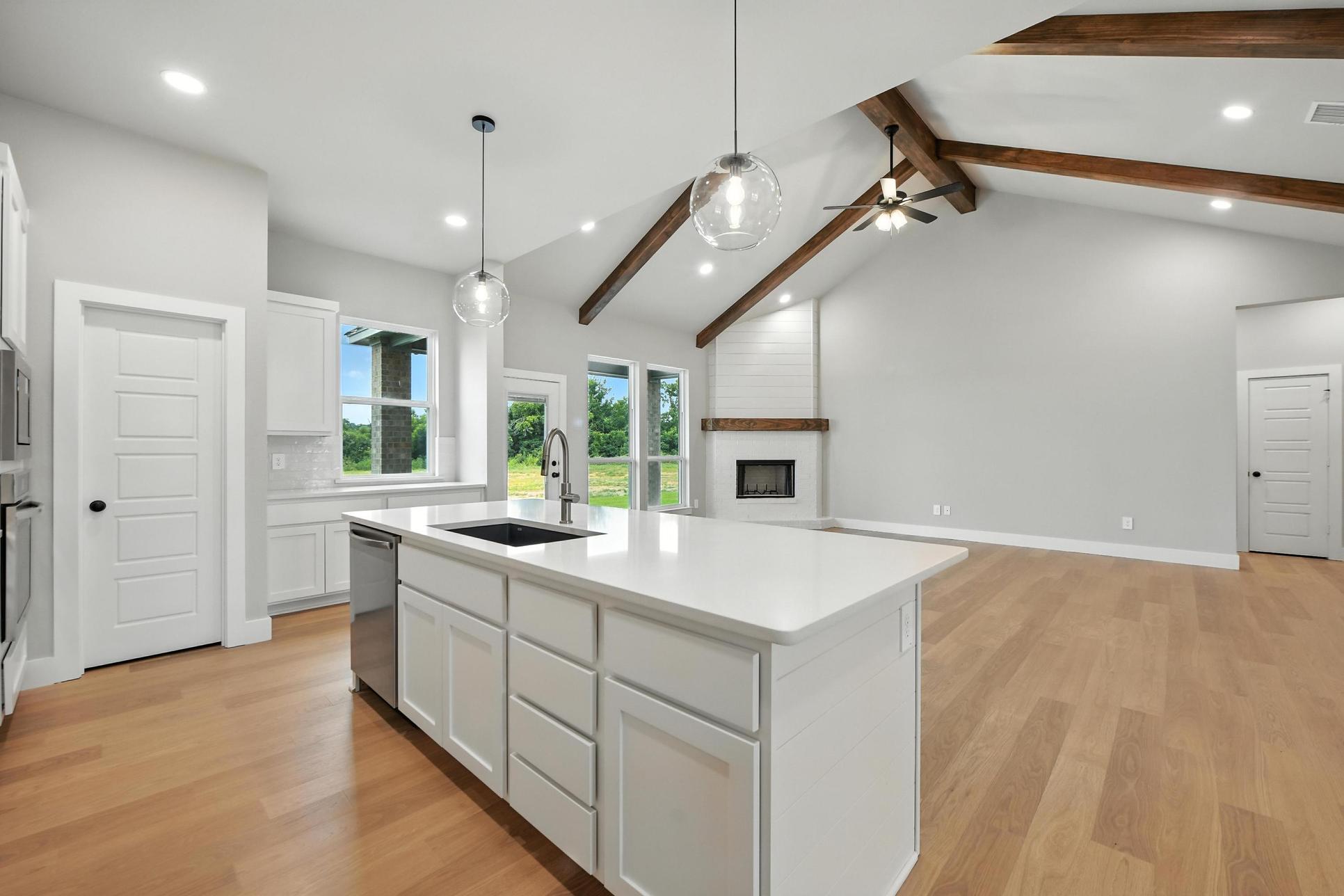 Mcbee Homes 1106 Silver Sage,76179