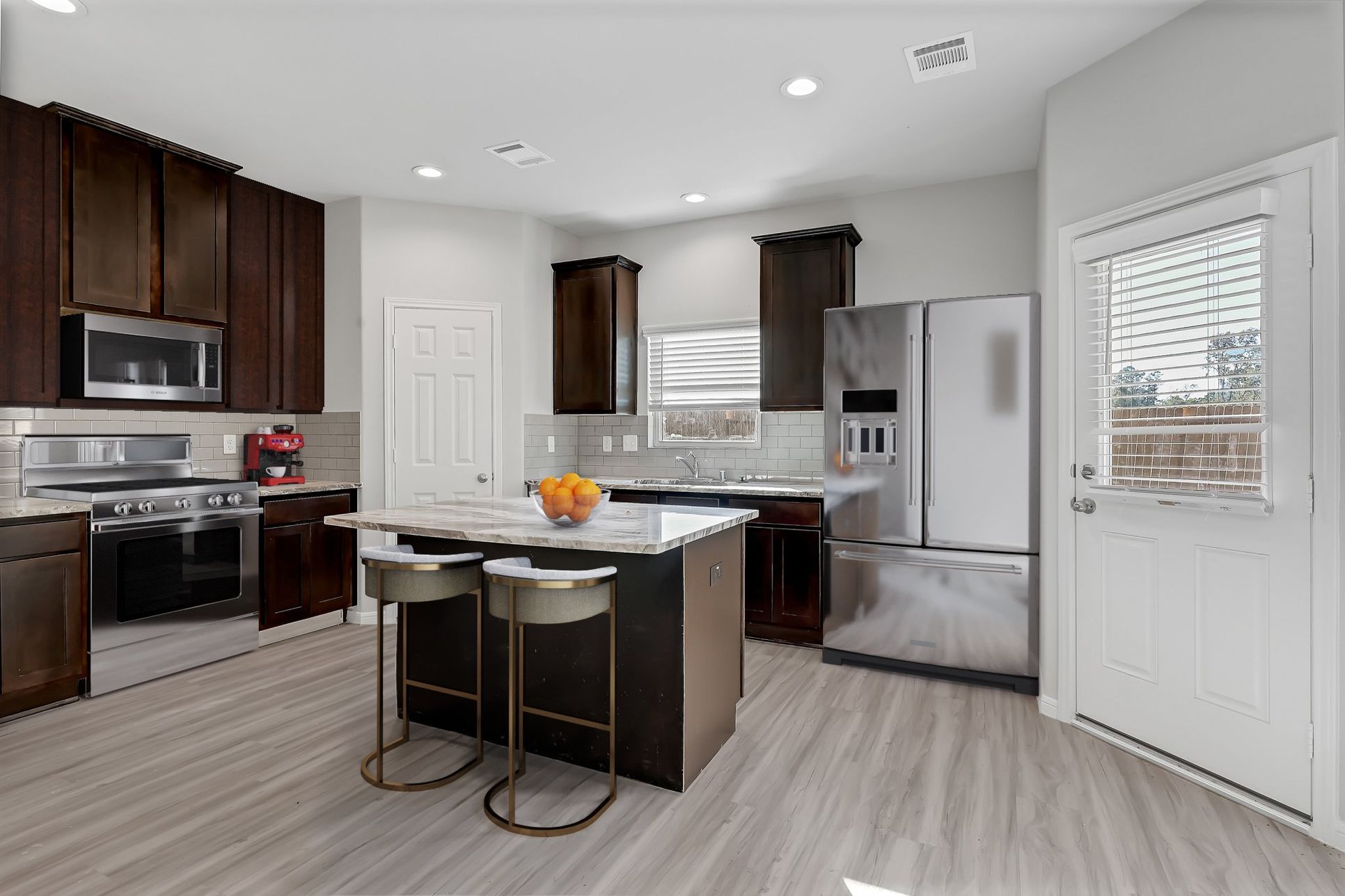 Woodland Lakes,77336