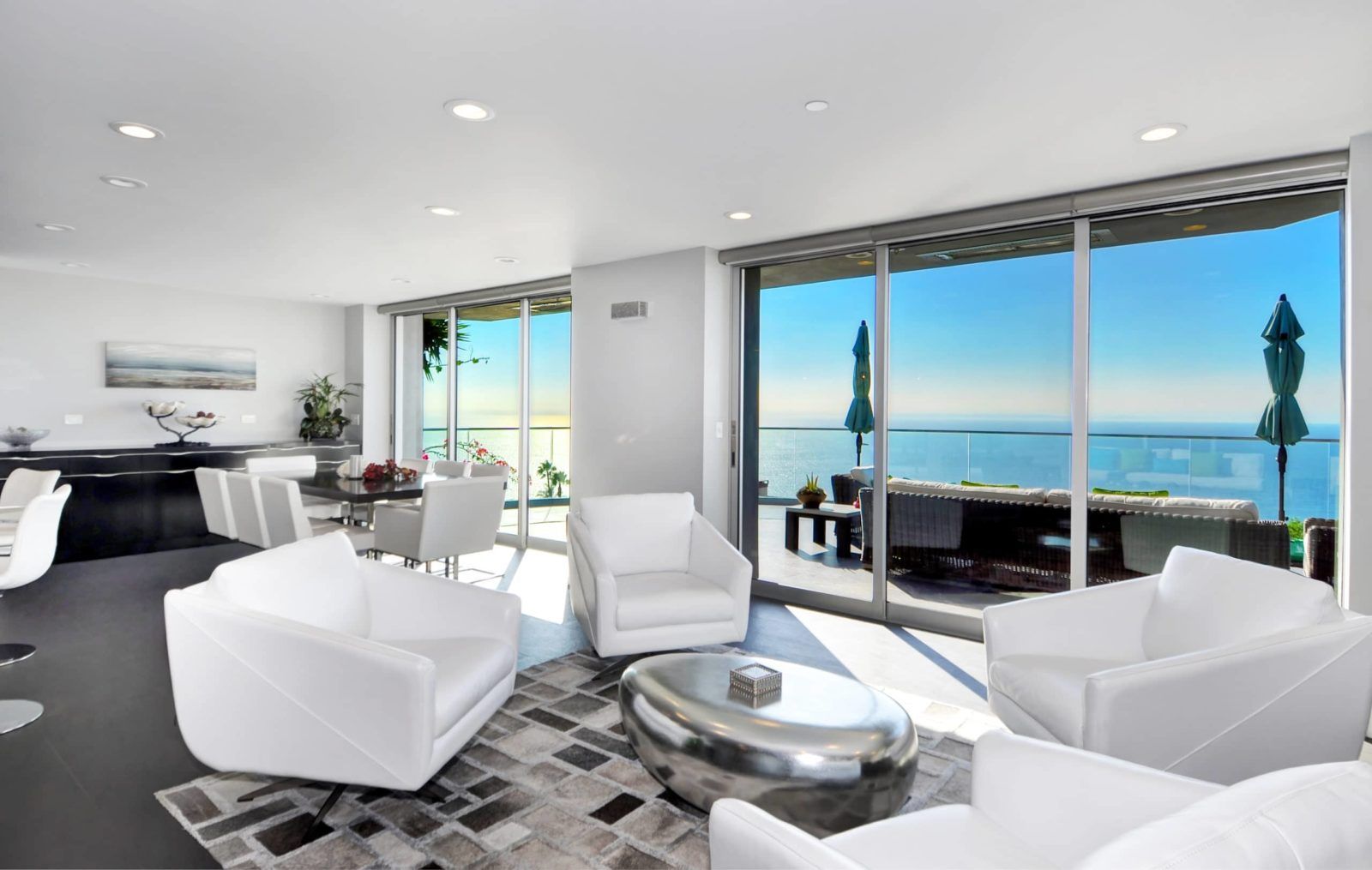 James David Custom Homes,92618