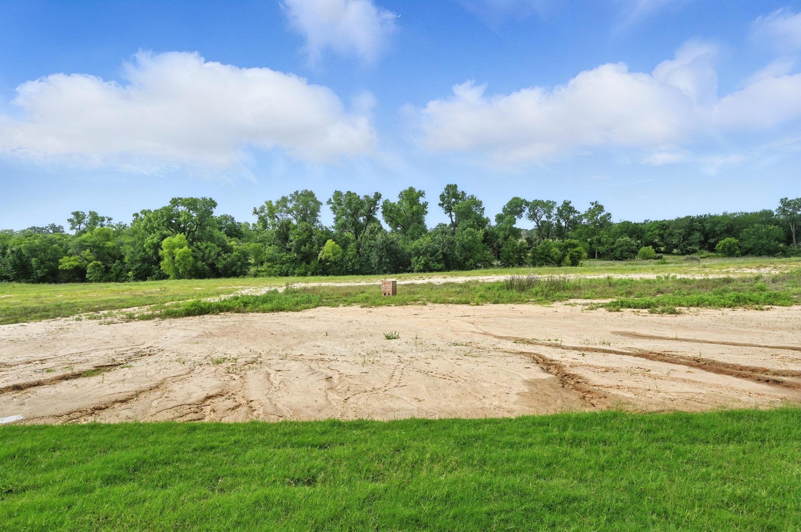 Escondido Ranch,76487