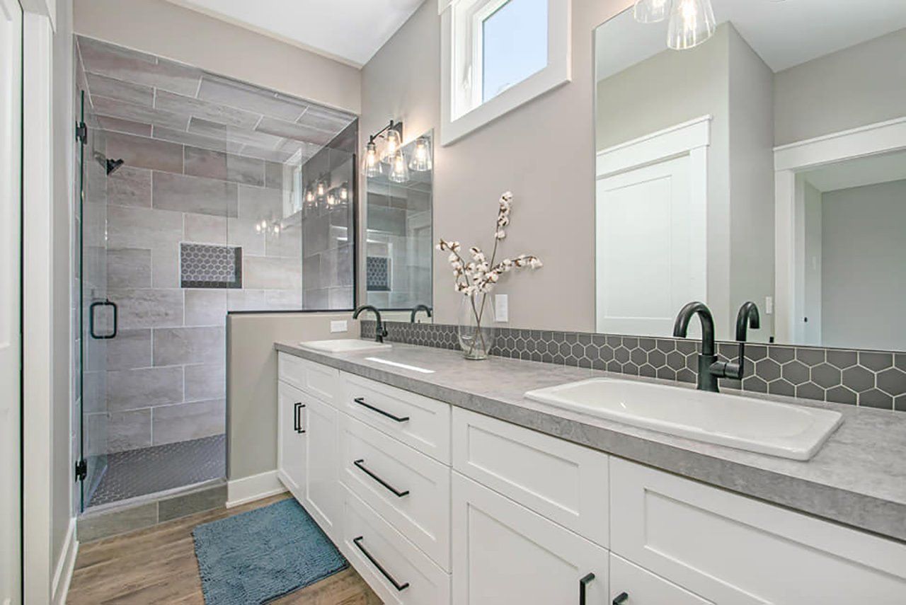 Curt Moran Builders,49401