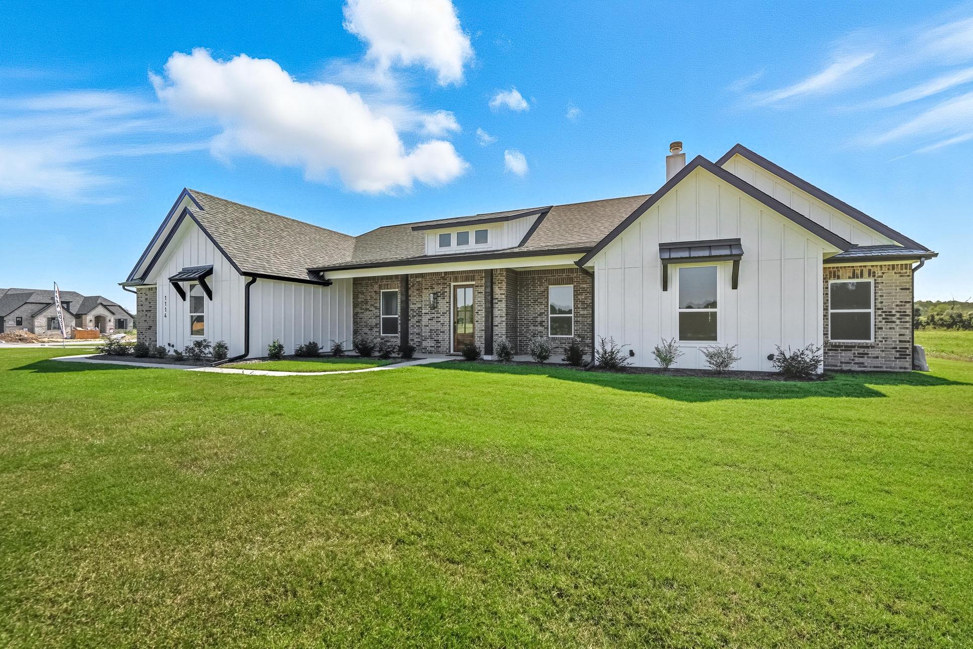 Mcbee Homes 1114 Silver Sage,76179