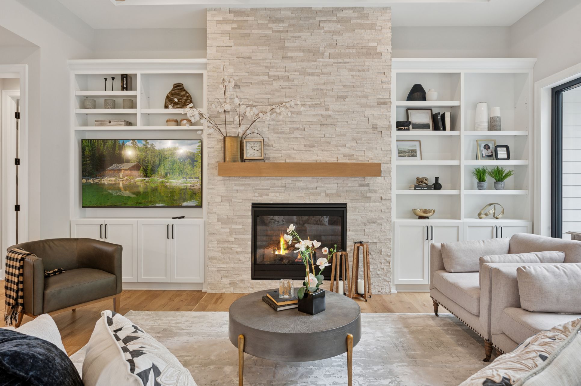 Harbor Shores ::,55126