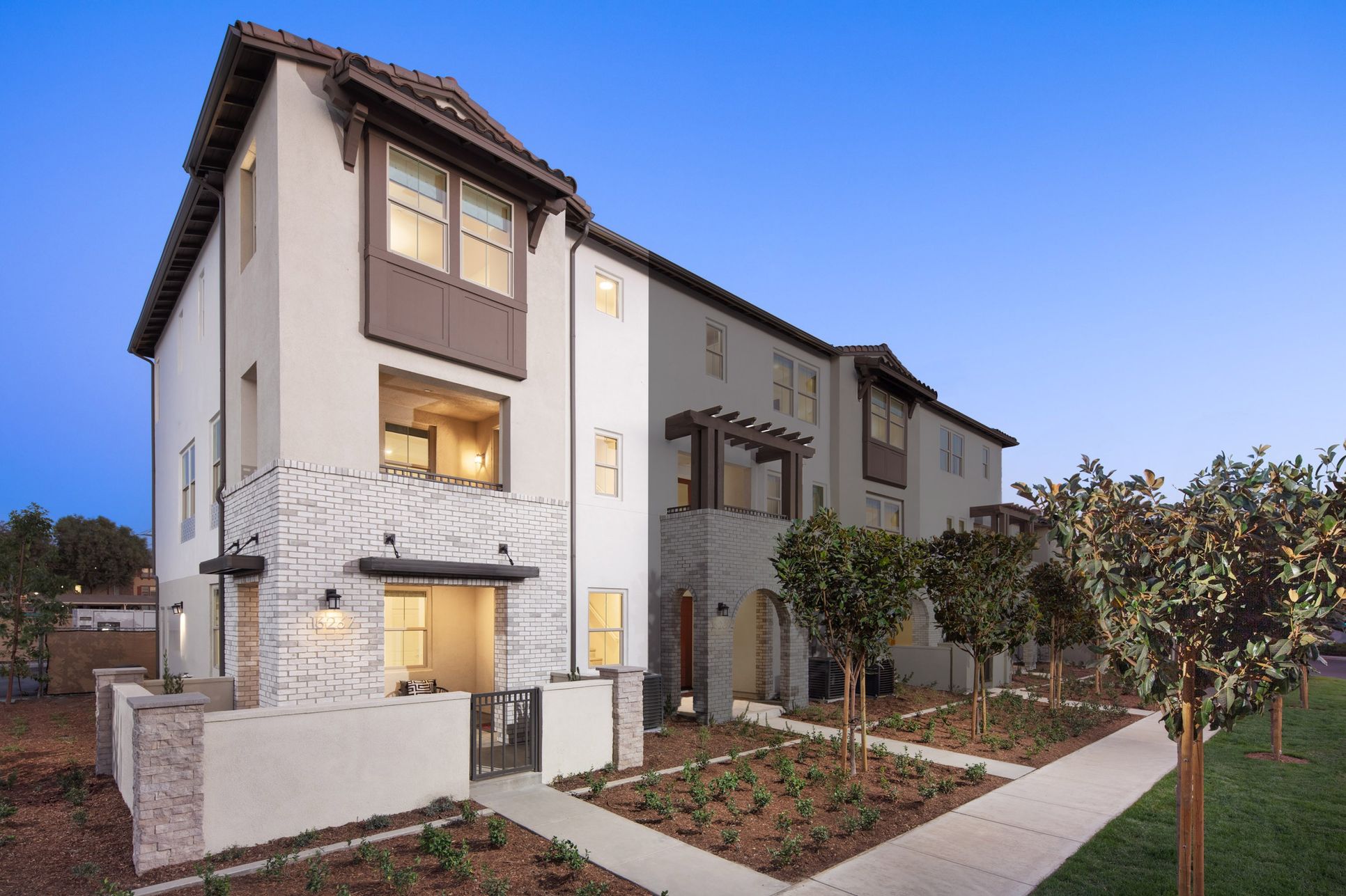 Exterior:Spanish Colonial