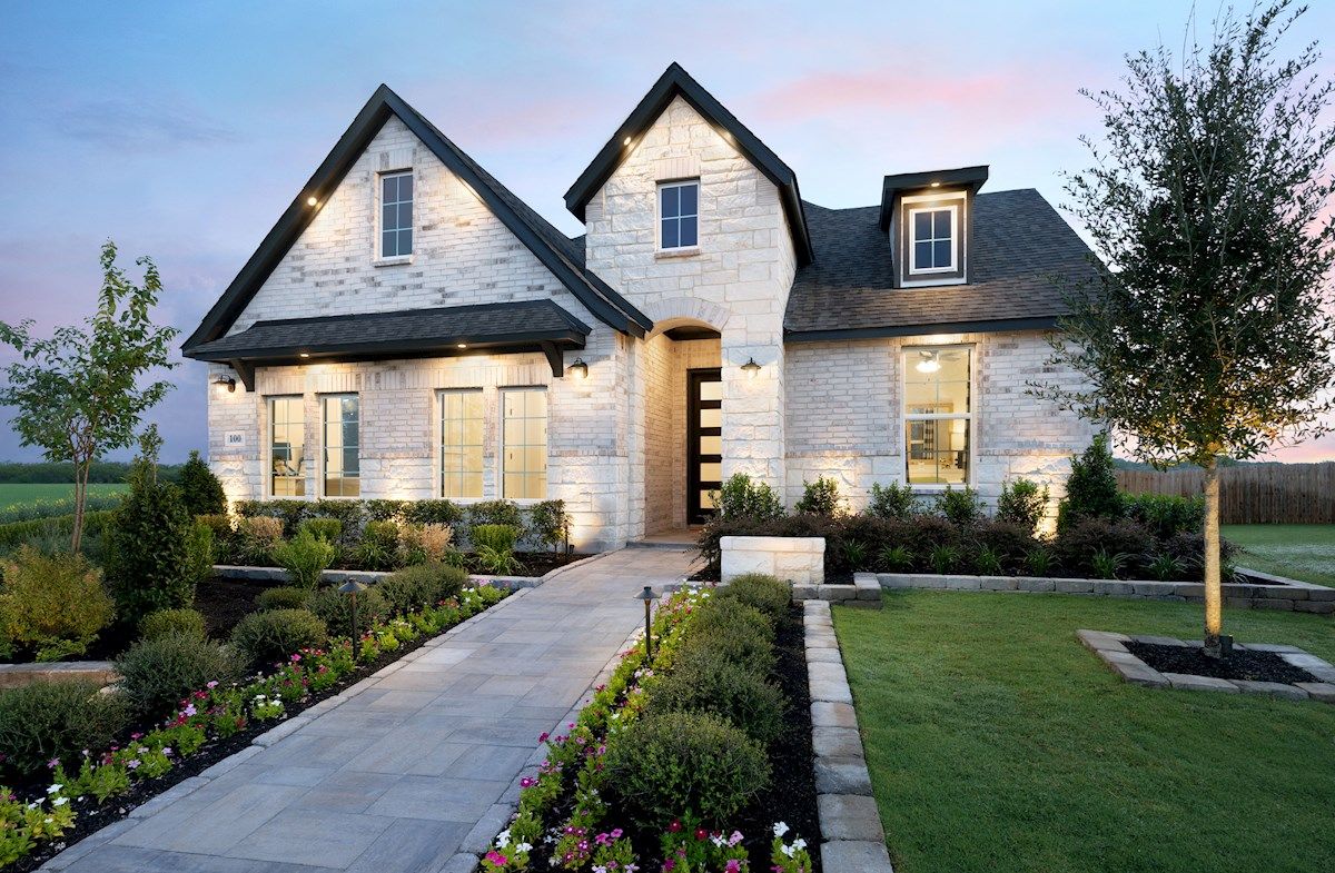 Nueces French Country L Exterior