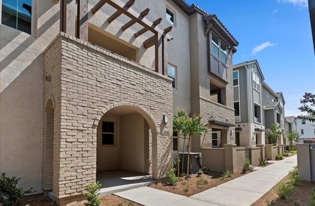 Exterior:Peony Spanish 4A