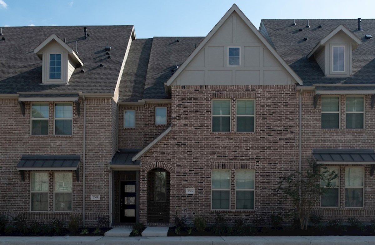 Exterior:English Revival L Elevation