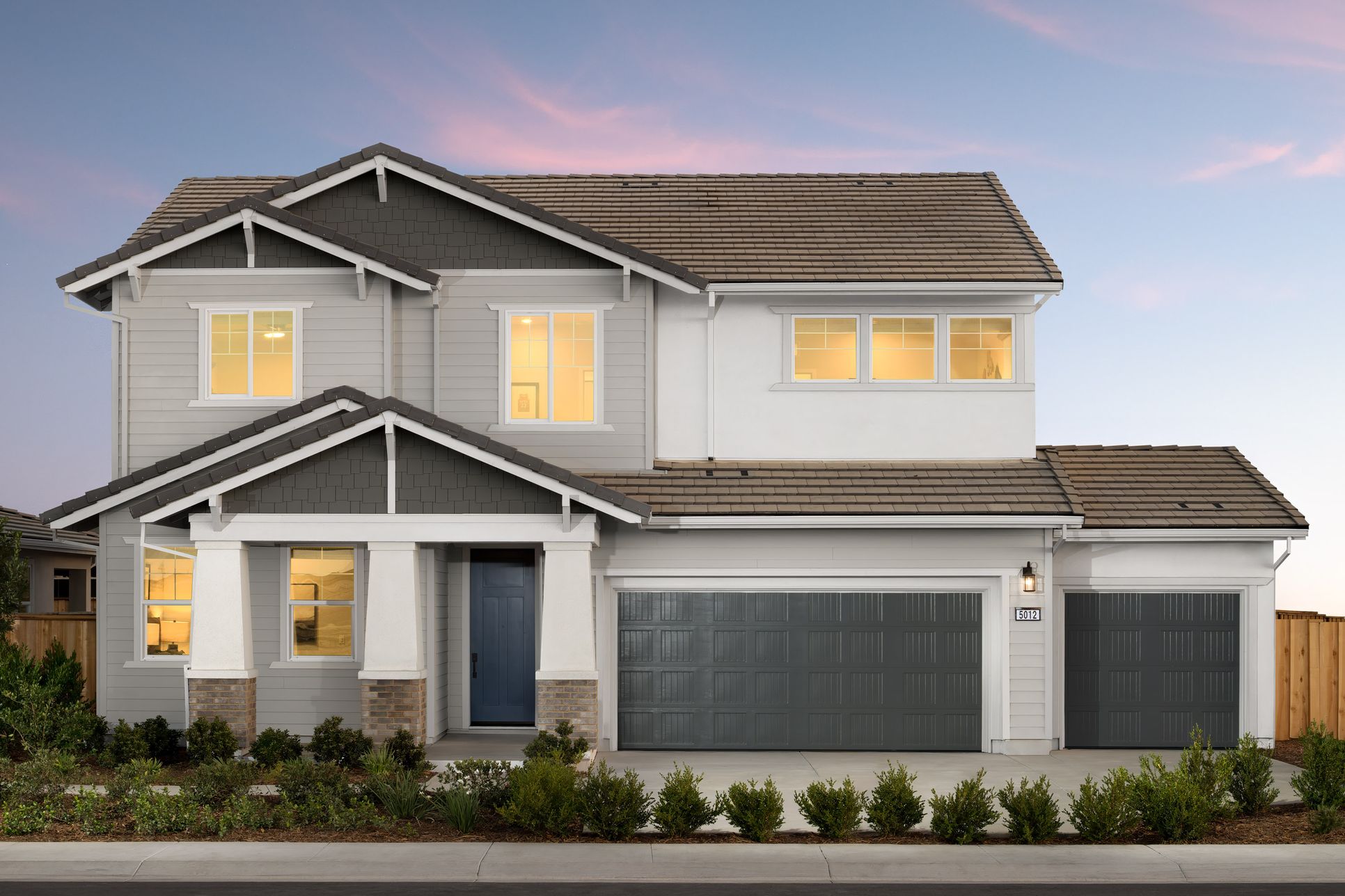 Exterior:Arts & Crafts