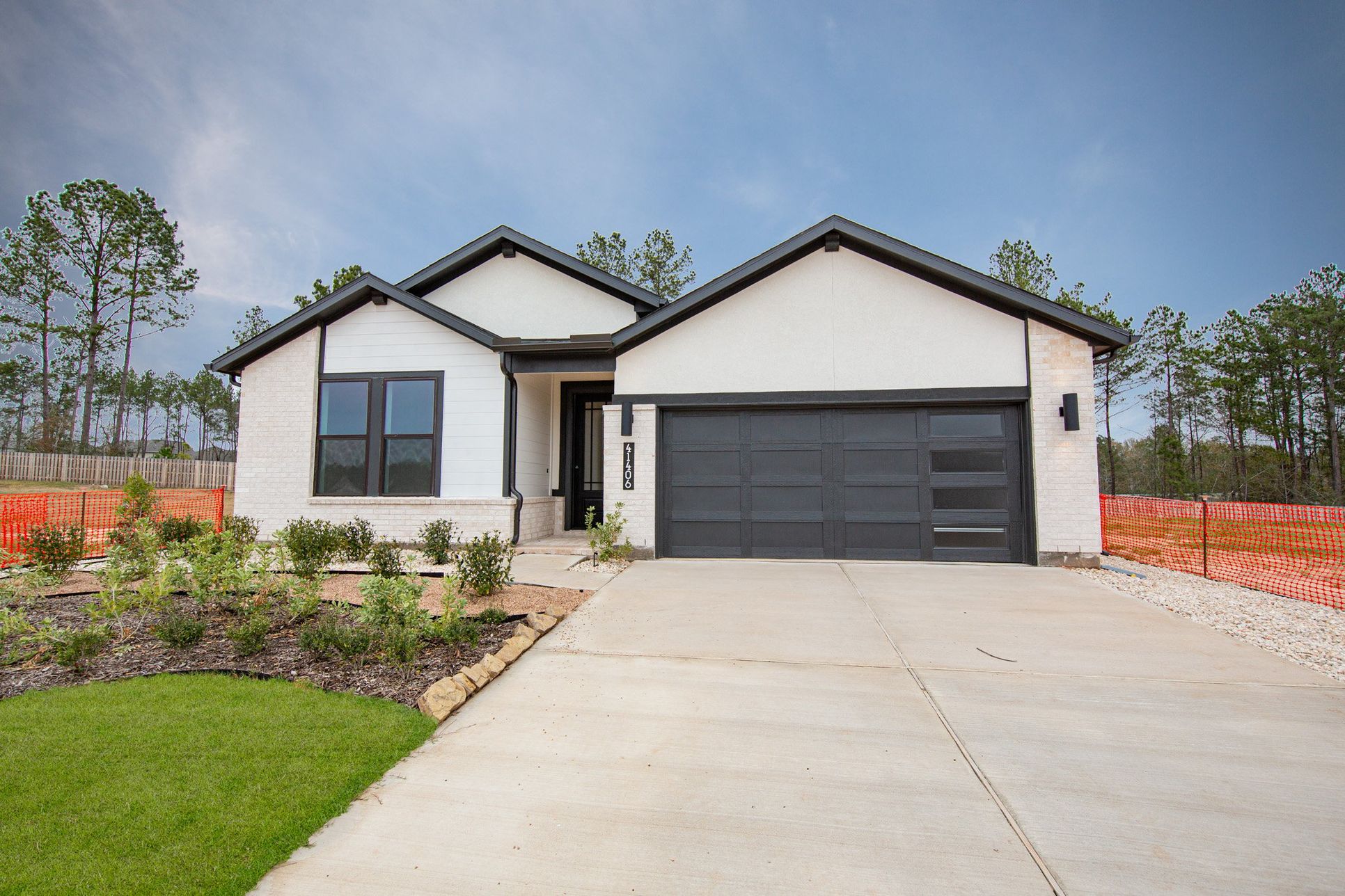 Exterior:Langston Mid-Century Elevation