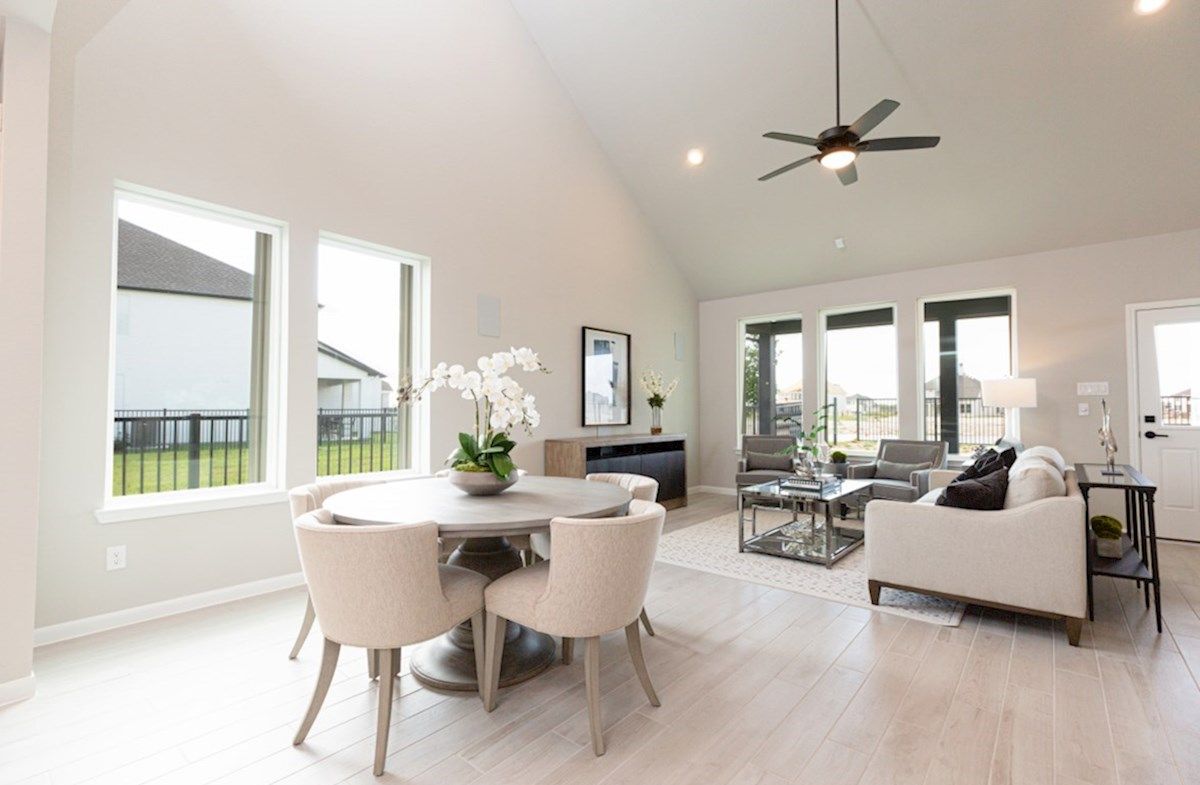 Interior:Alder Breakfast Area