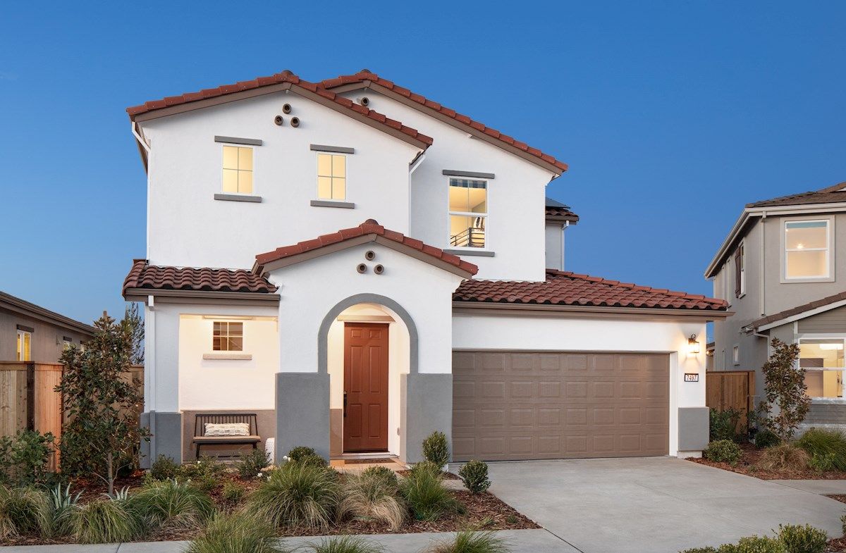 Plan 2 Spanish Colonial L Exterior