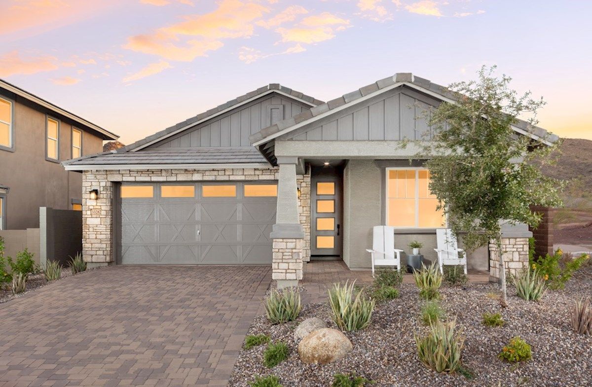 Exterior:Arts & Crafts M Elevation