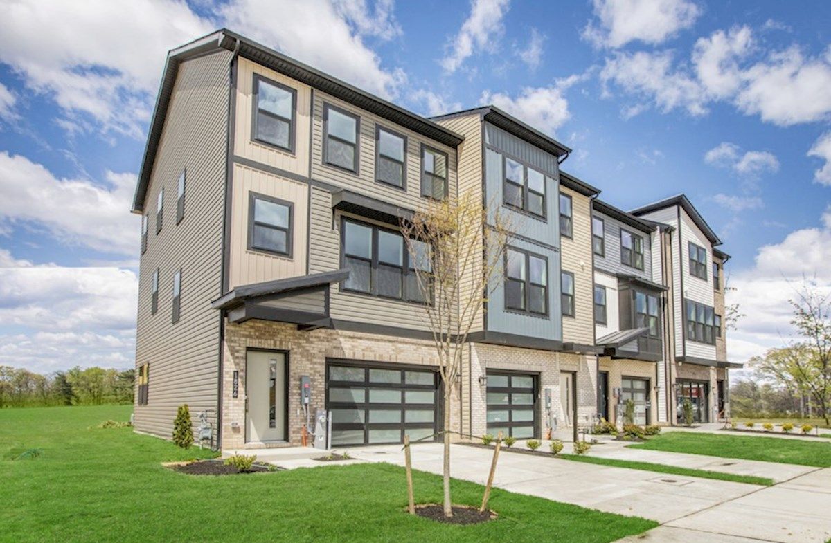 Exterior:Mid-Century N