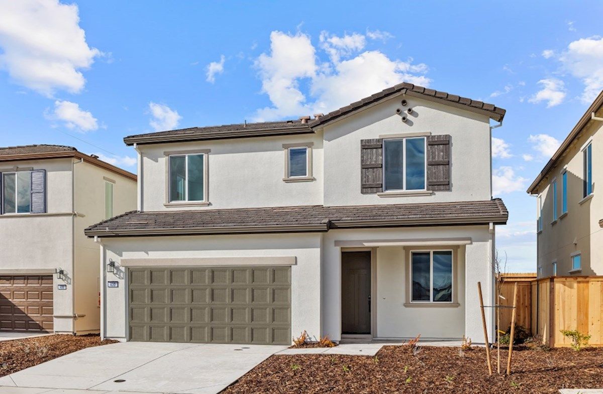 Exterior:Spanish Colonial L Elevation