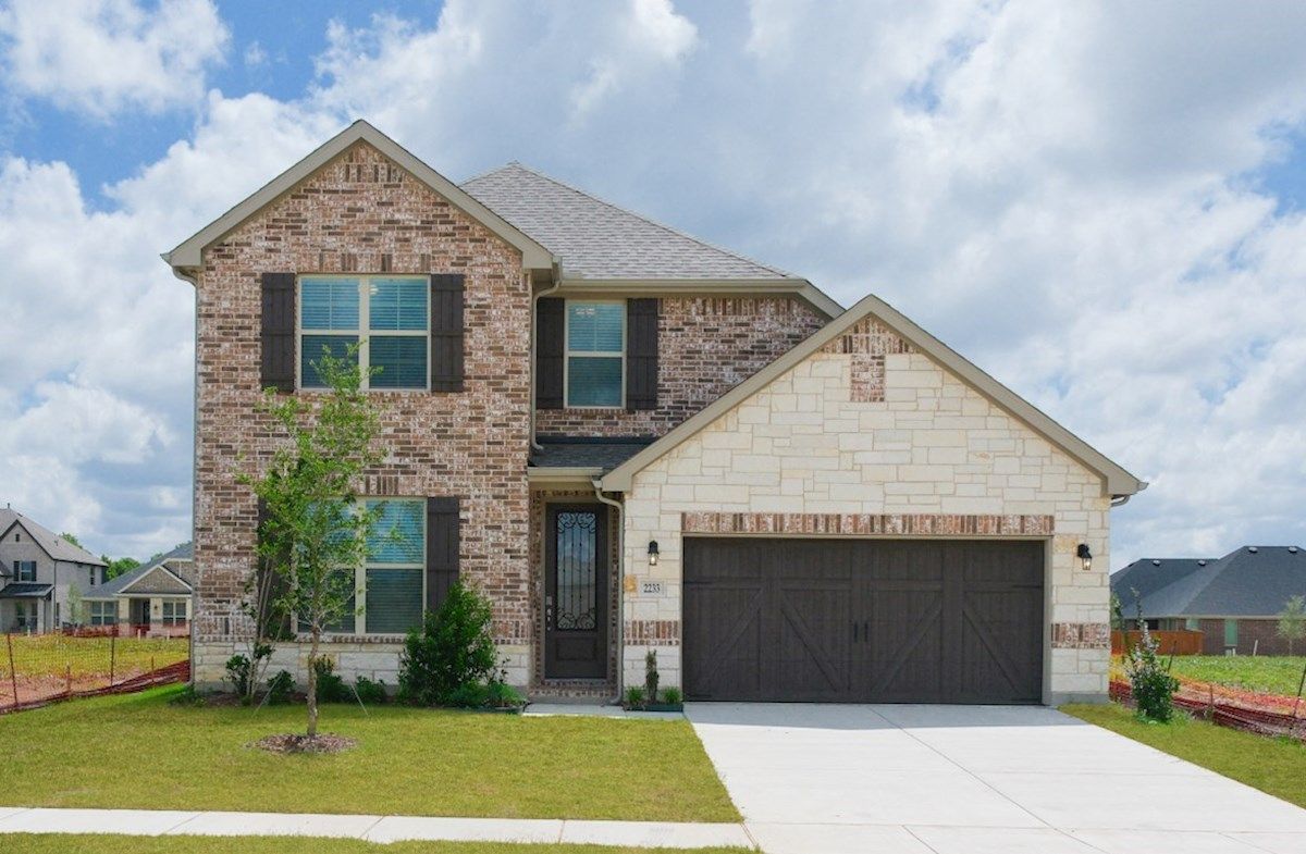 Exterior:Traditional L Elevation