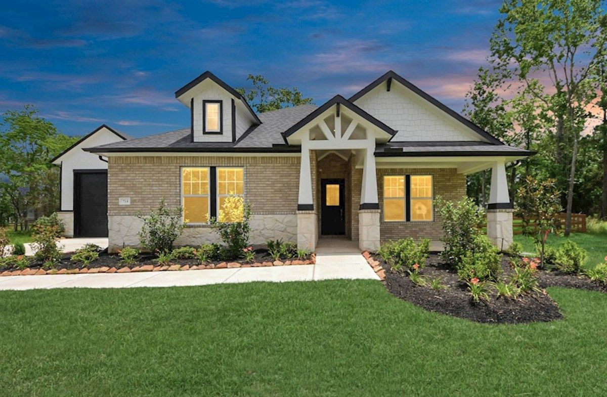 Exterior:Arts & Crafts M Elevation