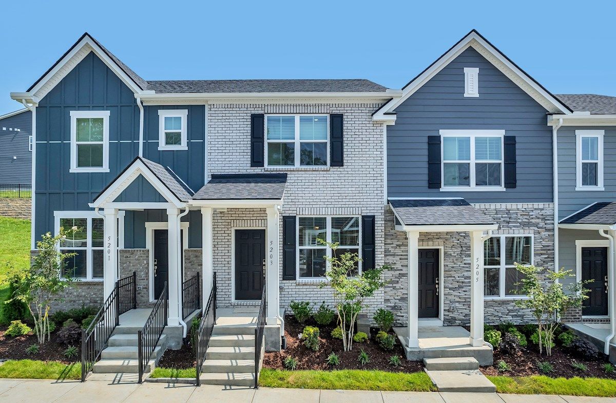 Charlotte Exterior
