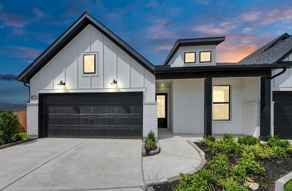 Exterior:Farmhouse M Elevation