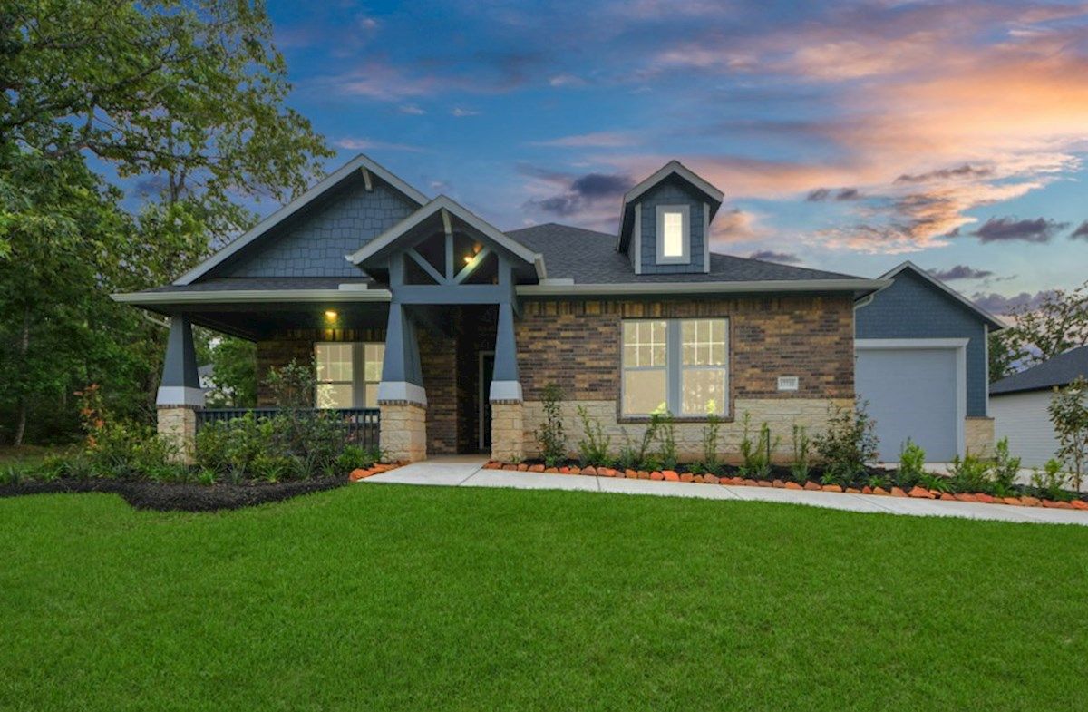 Exterior:Arts & Crafts M Elevation