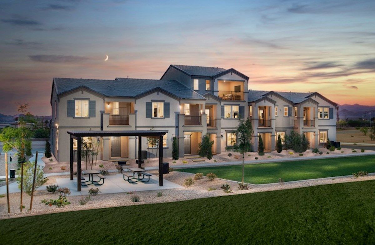 Exterior:Mid - Century L Elevation