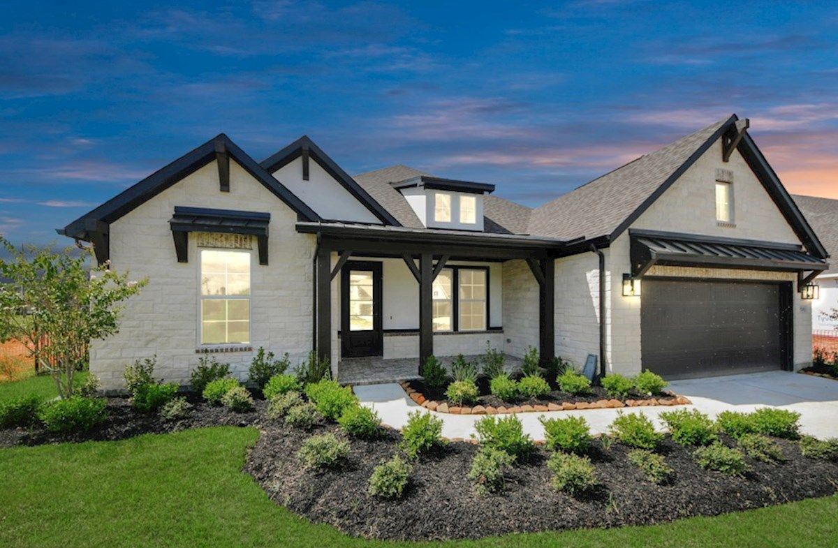 Exterior:Hill Country L Elevation