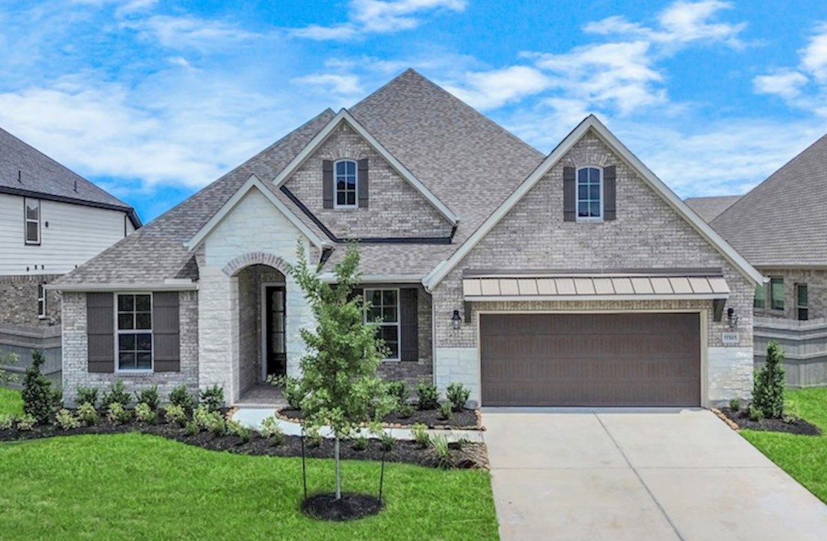 Exterior:French Country M Elevation