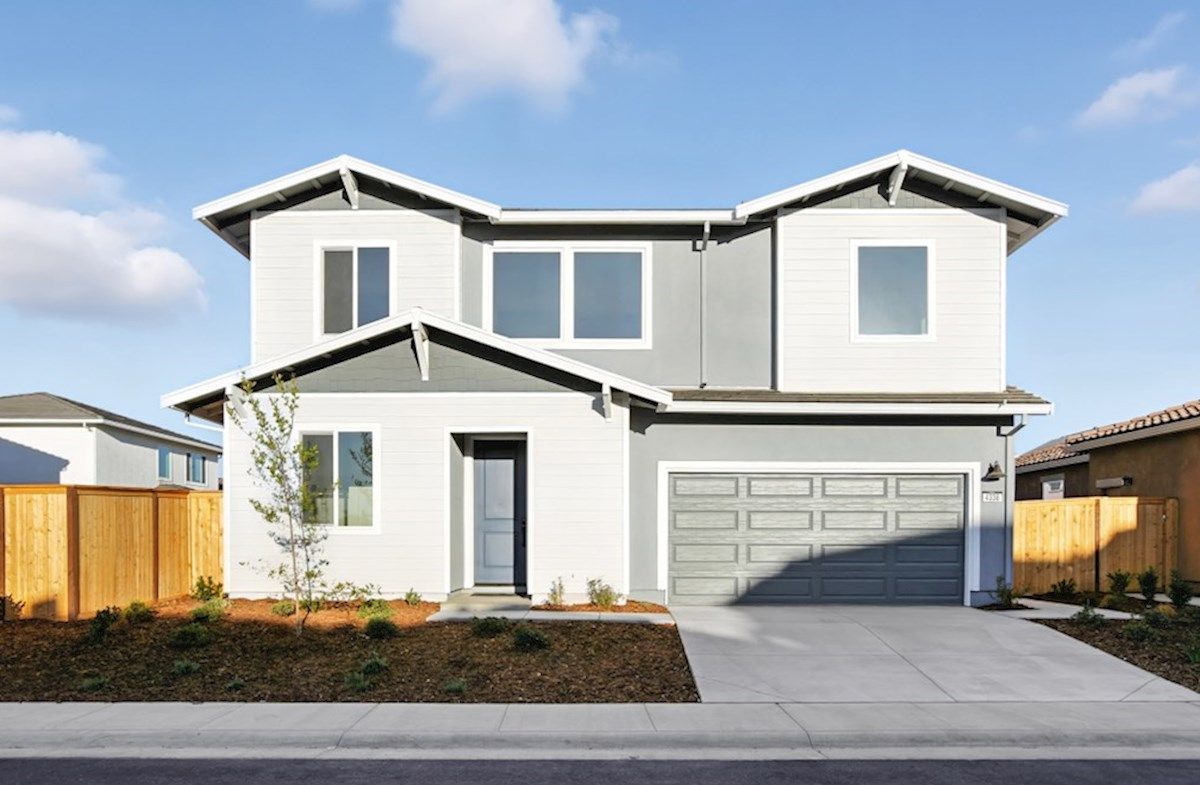 Exterior:Arts & Crafts M Elevation