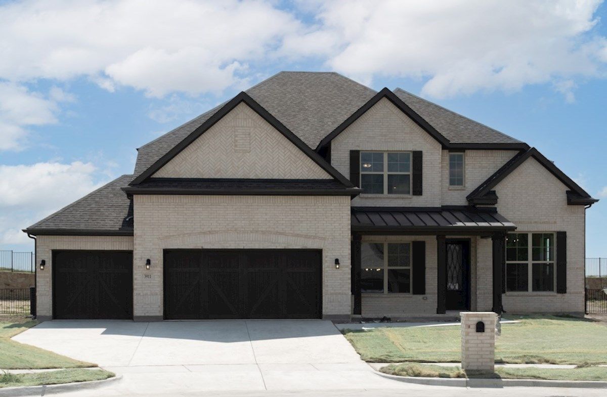 Exterior:Traditional N Elevation