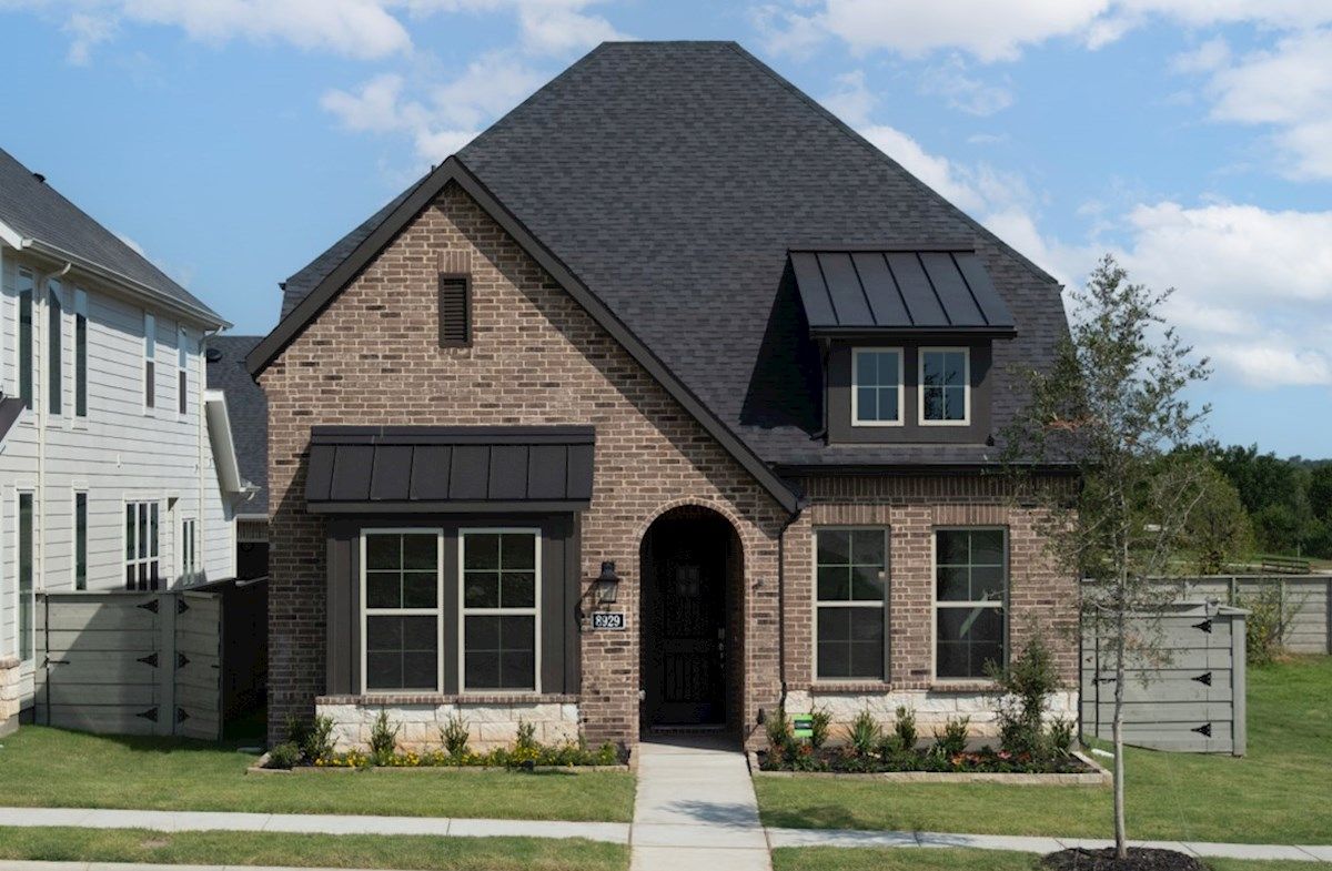 Exterior:English Revival L Elevation