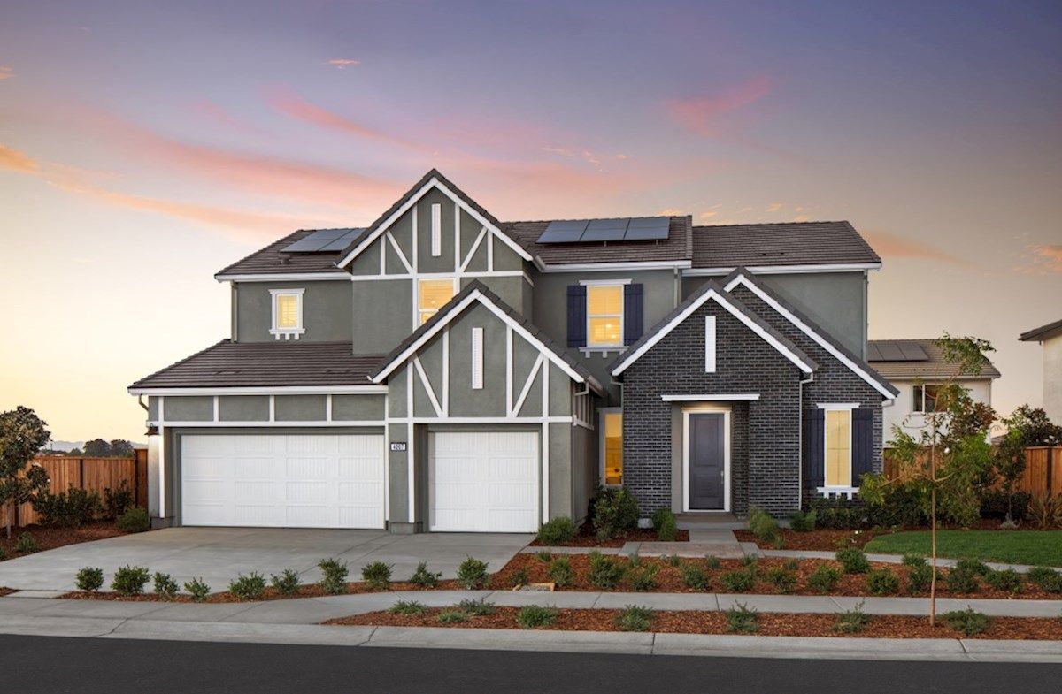 Exterior:English Revival U Elevation