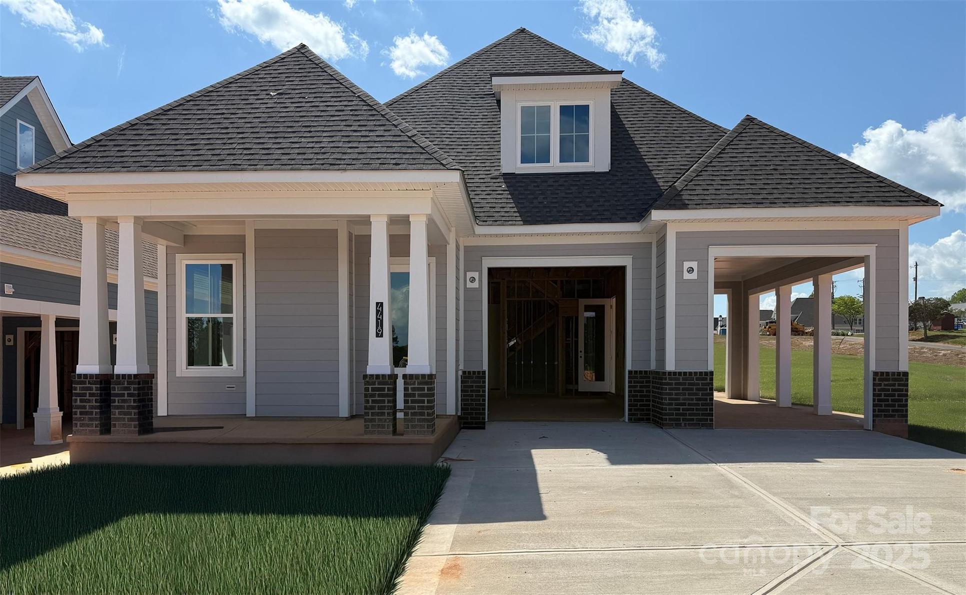 Exterior:Exterior