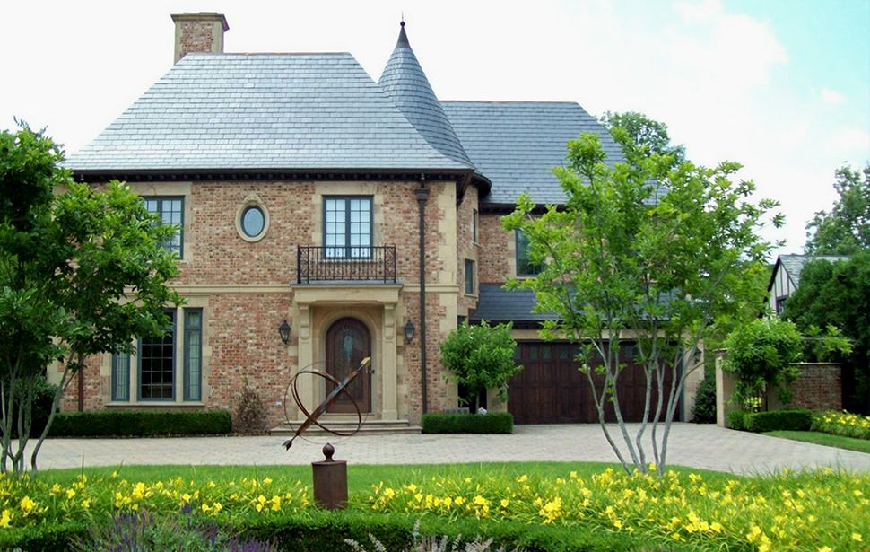 Betley Vistain Builders,43221