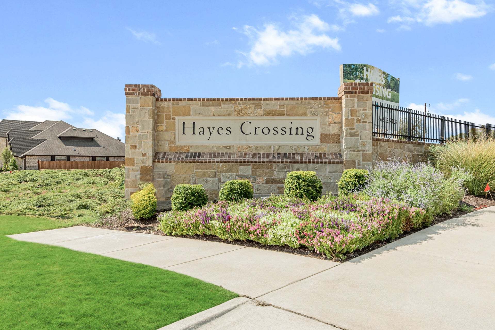 Hayes Crossing Entrance Sign