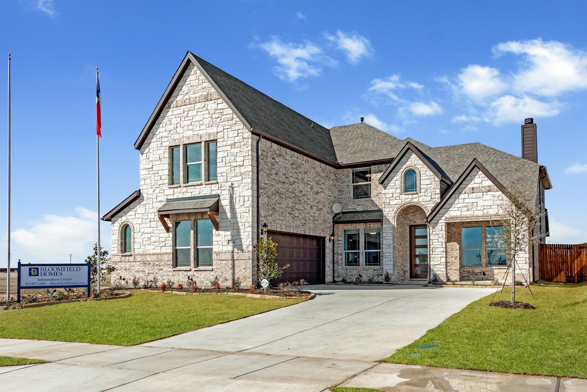 Clairmont Estates in Ponder, TX New Homes by Bloomfield Homes