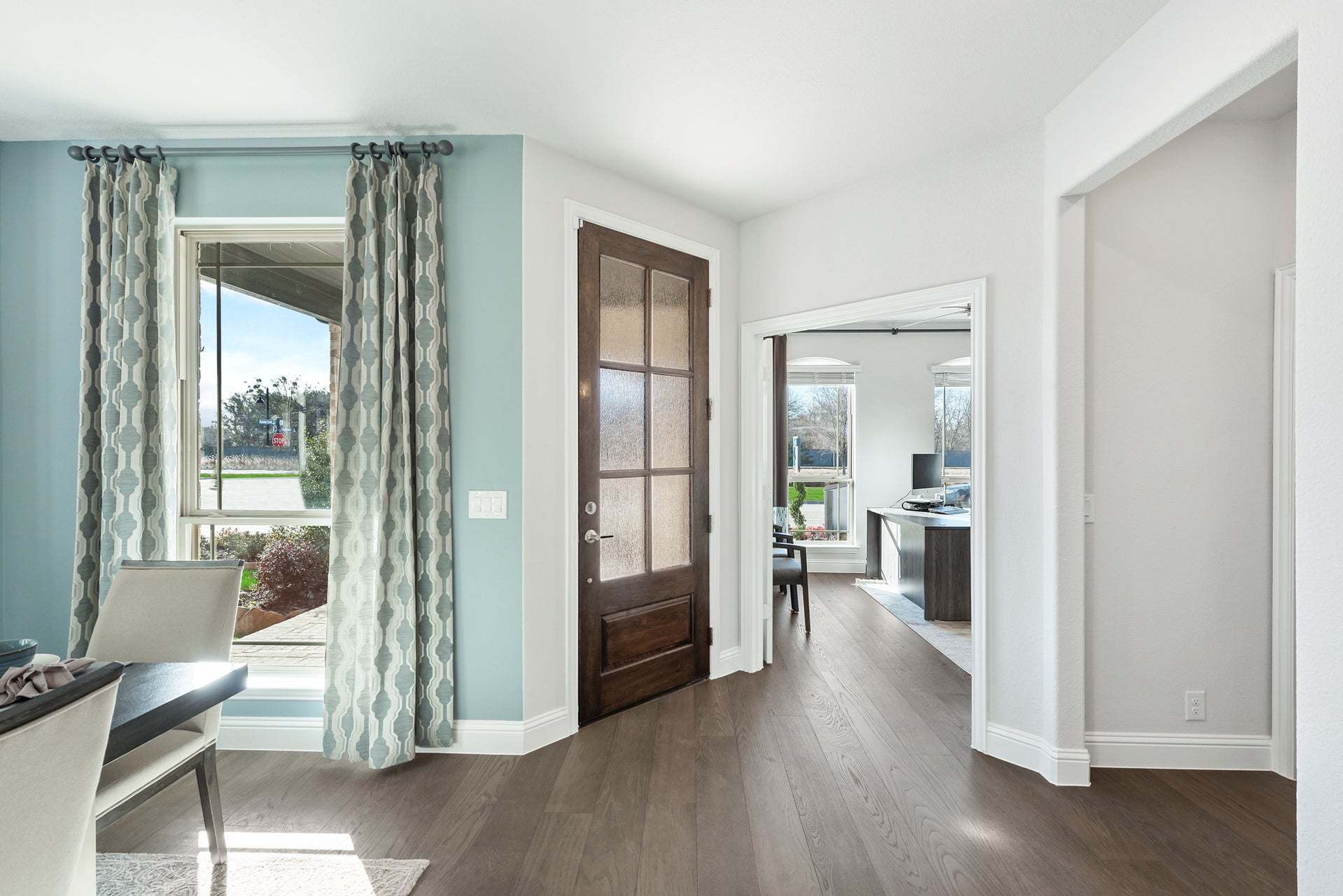 The Union Model:Foyer