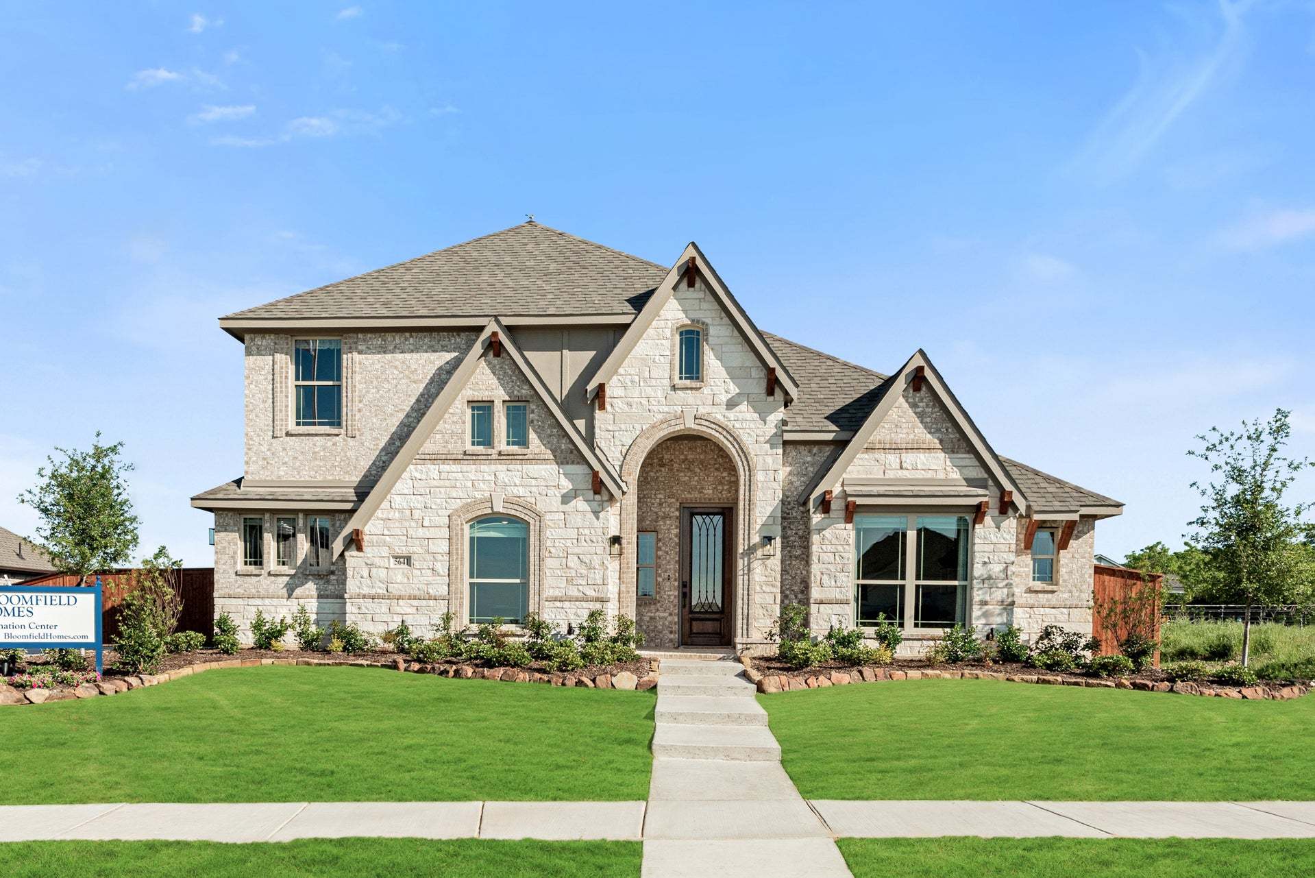 Hayes Crossing Carolina IV Model:Exterior