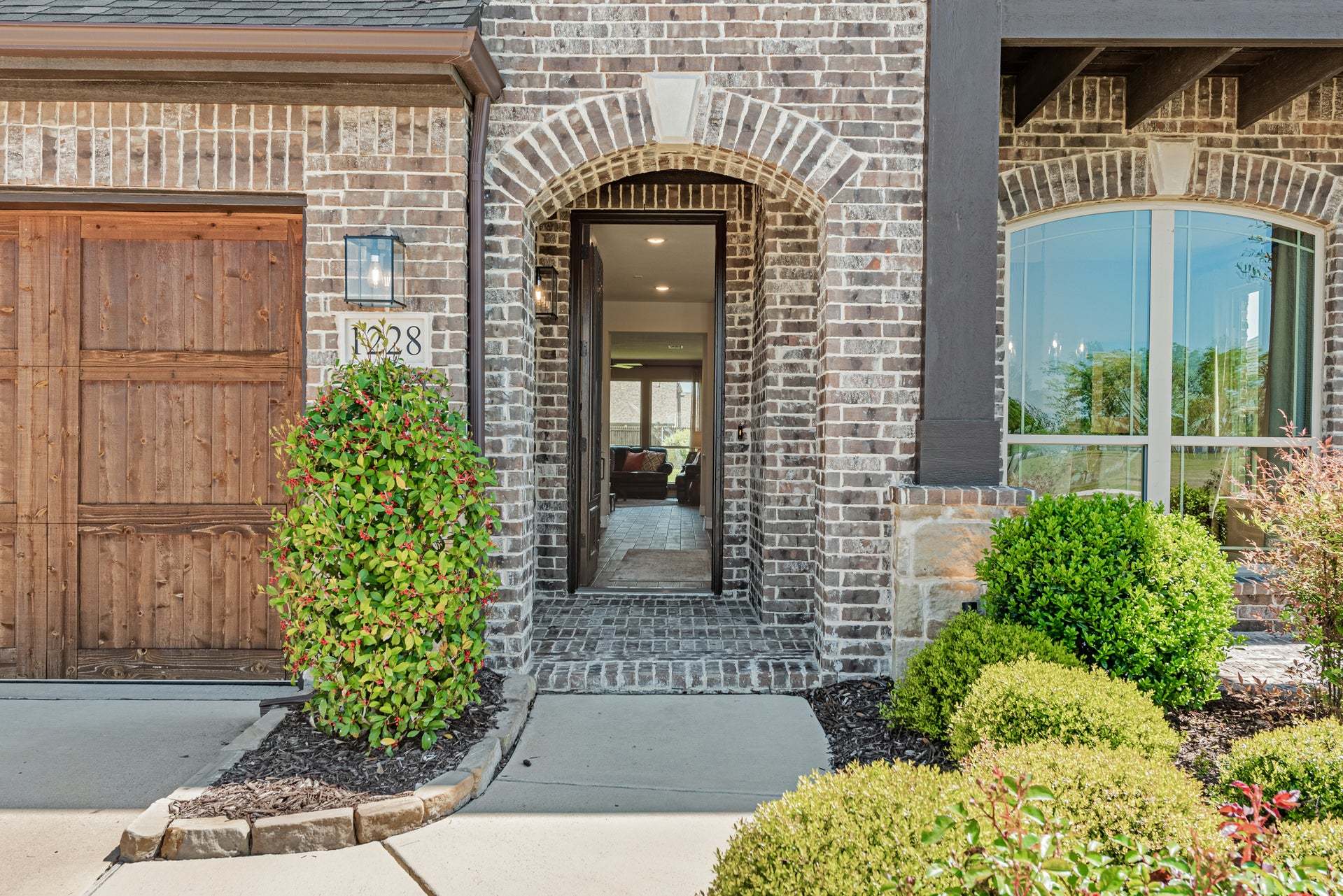 Exterior:Exterior