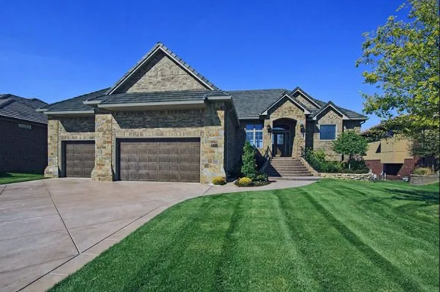 Bob Cook Homes,67037