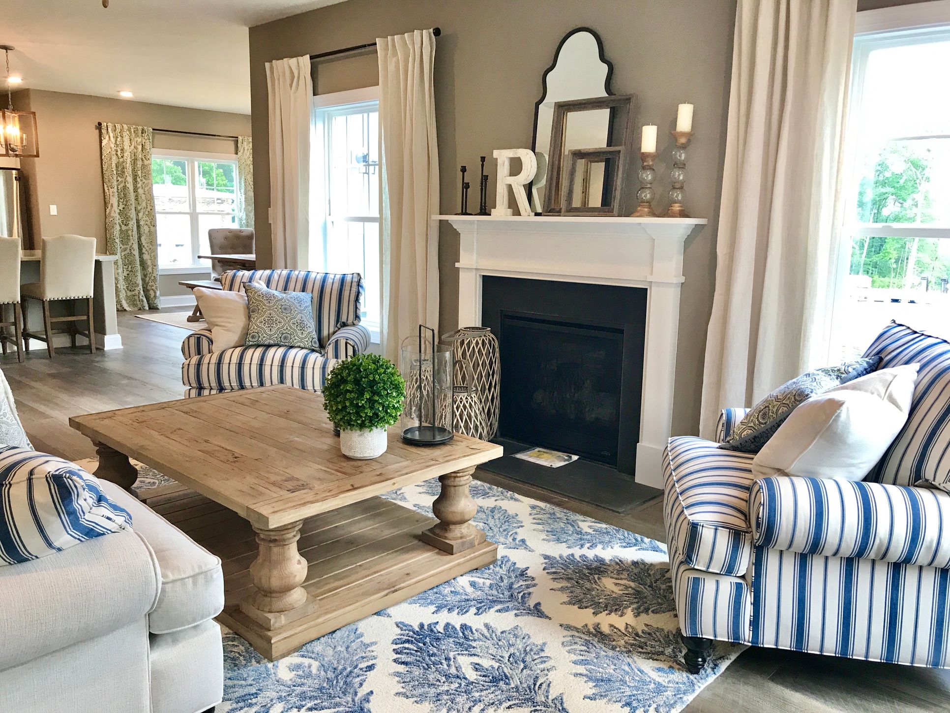 Rolling Ridge - Gas Fireplaces available 