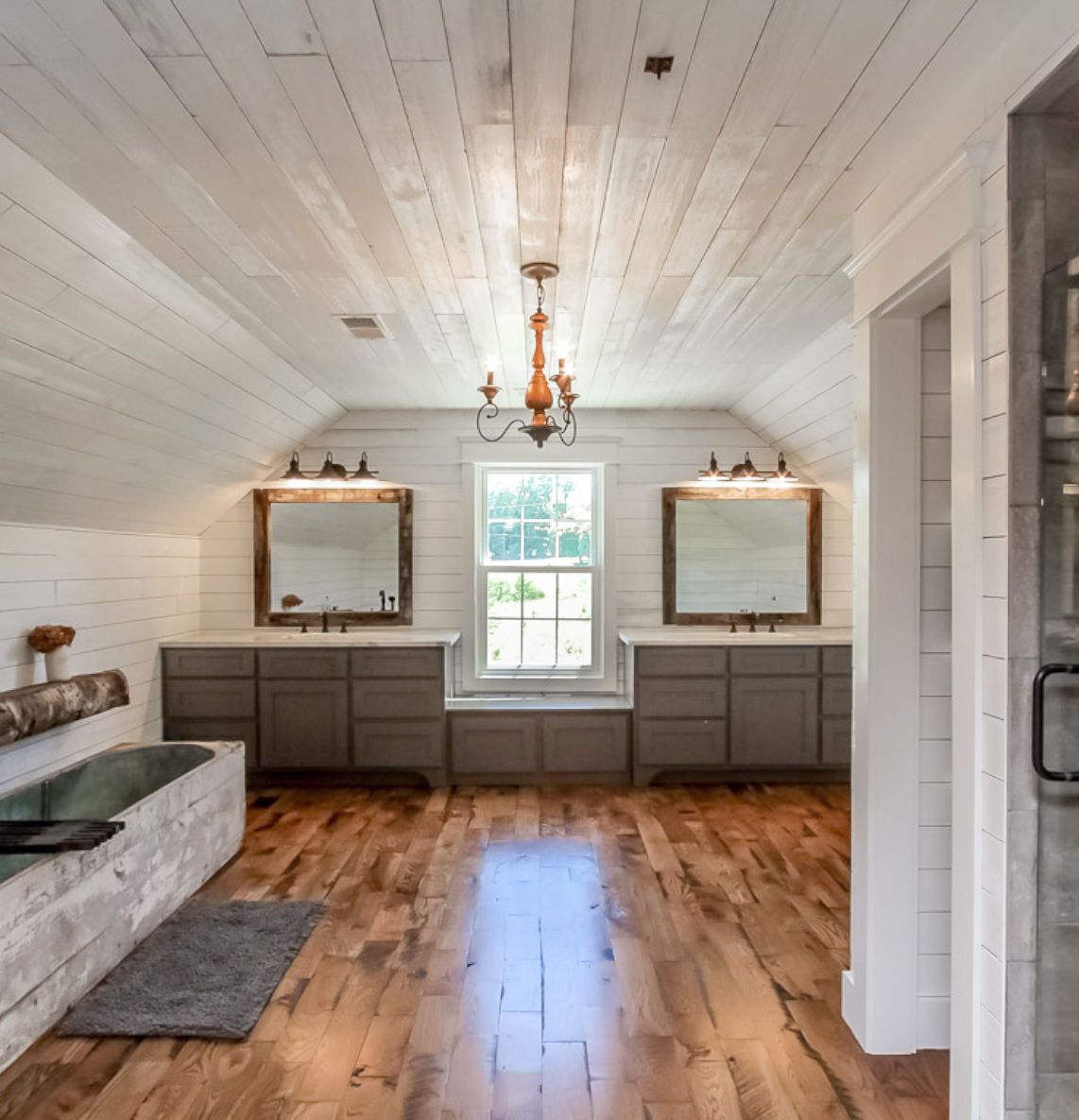 Brandon Frank Construction, LLC,37073