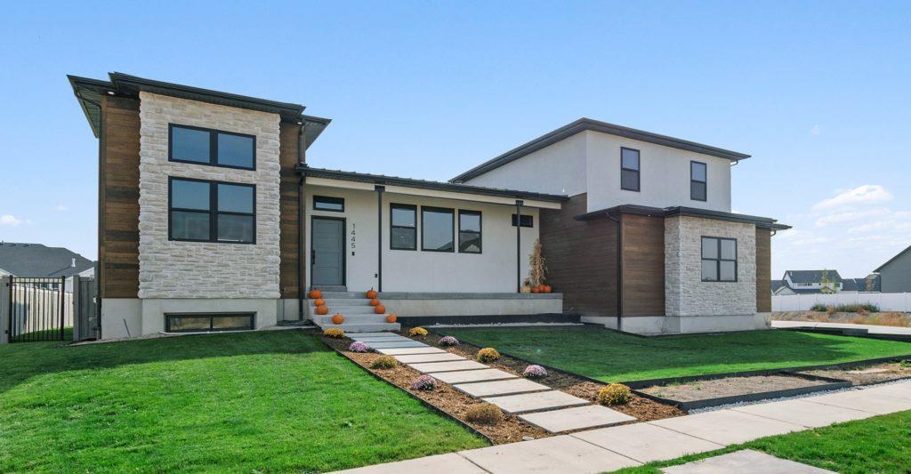 Bright Homes,84043